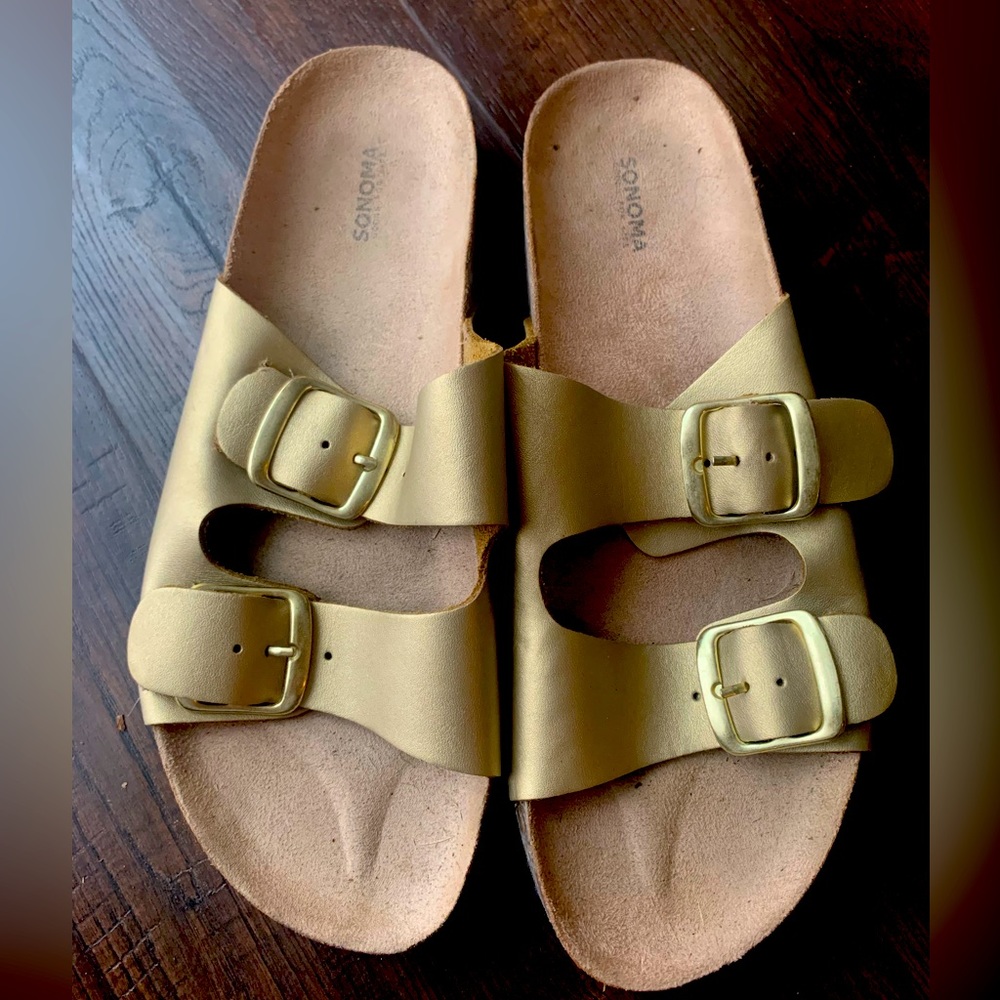 Women’s sandals